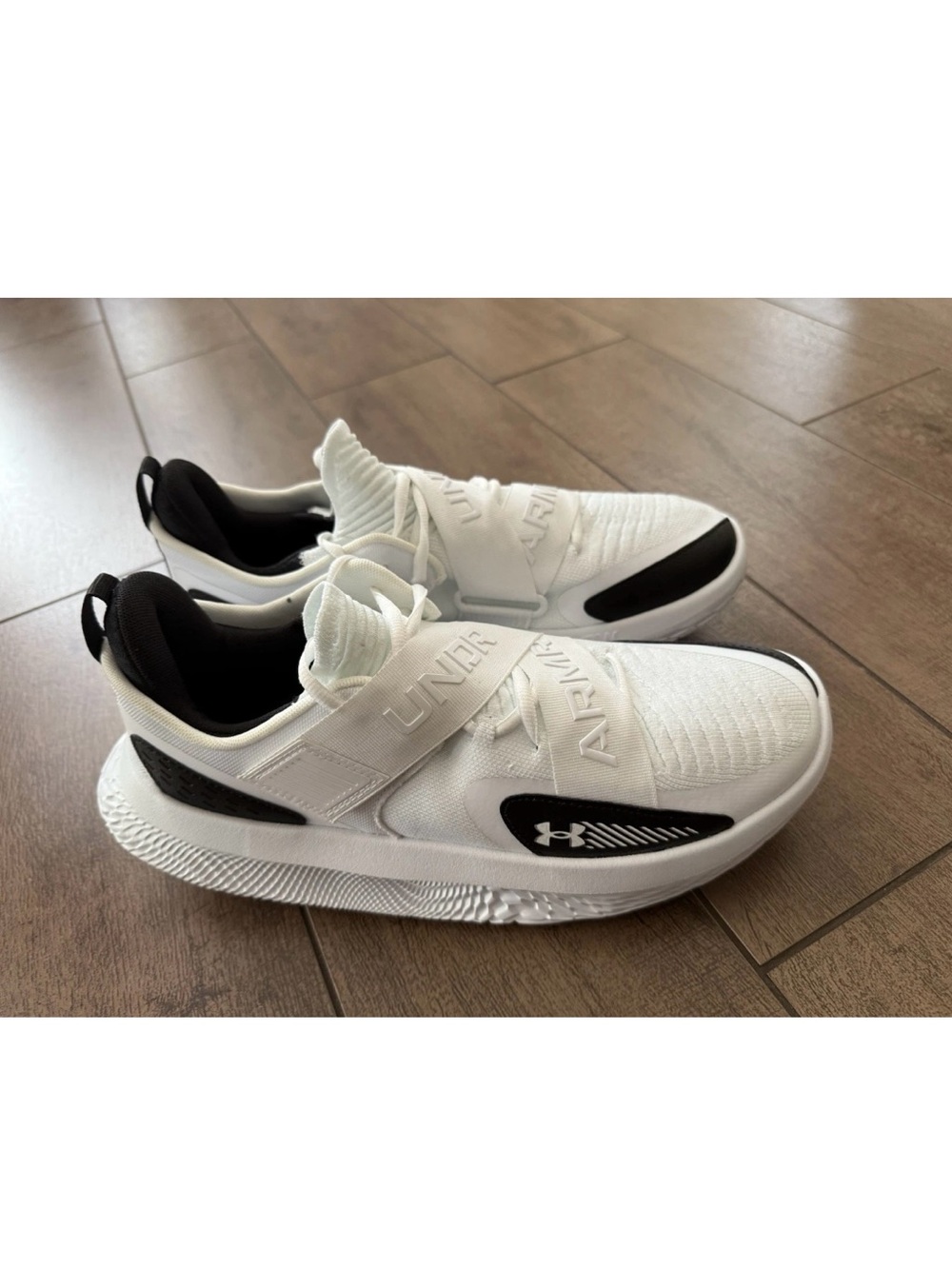 Under Armour UA Flow FUTR X 4 'White Black 3027639 100 Men's Sz 10.5 - Picture 3 of 6